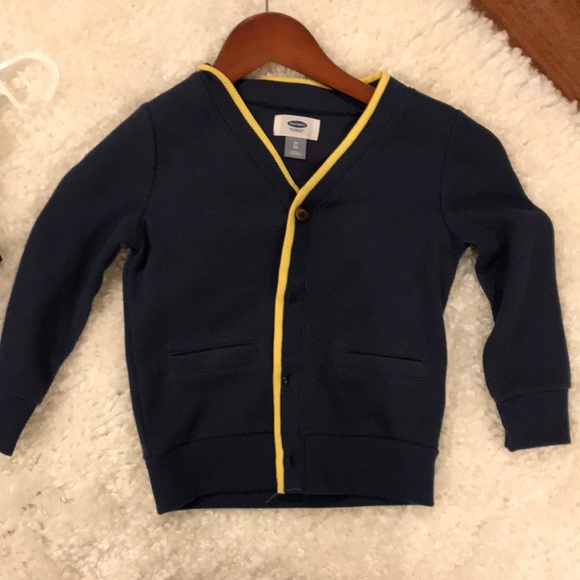 Old navy cardigan 3T - Picture 1 of 2
